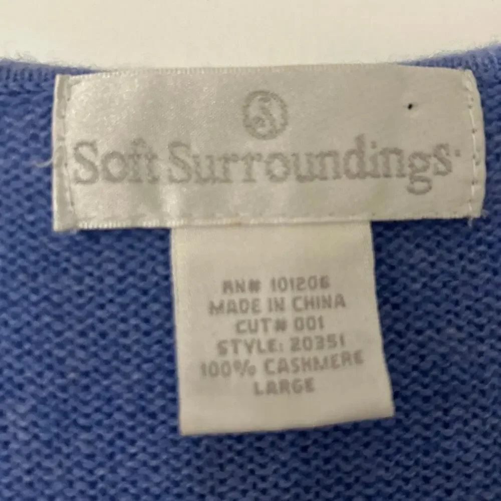 Soft Surroundings Cashmere V-Neck Sweater - Picture 9 of 10